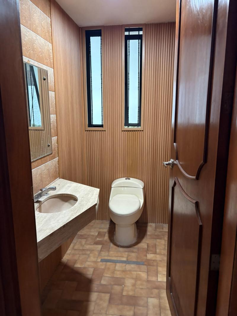 Venta de Casa en LOMAS 3a SECCION (29)