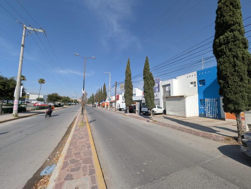 Renta de Local en PRADOS DE SAN VICENTE (4)