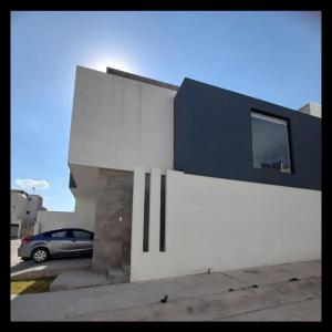 CASA EN VENTA EN PRIVADA FORJA REAL