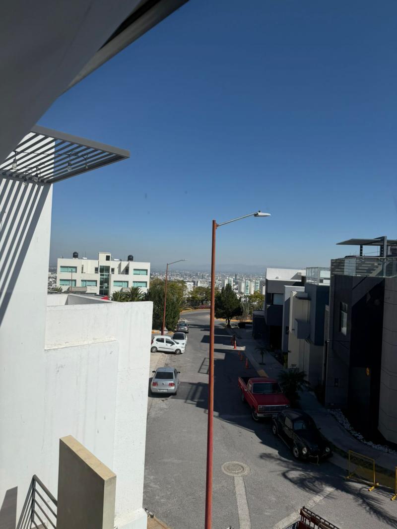 Renta de Departamento en LOMAS DEL TEC (4)