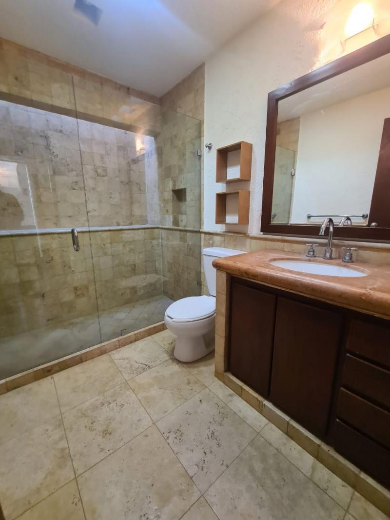 Venta de Casa en LAS HACIENDAS (9)