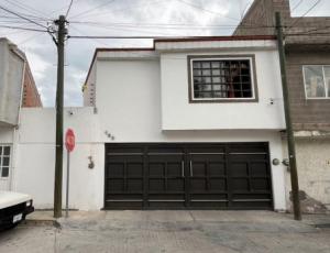 CASA EN VENTA EN LA JOYA II