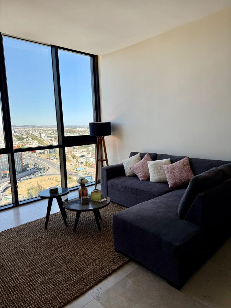 Renta de Departamento en LOMAS DEL TEC (2)