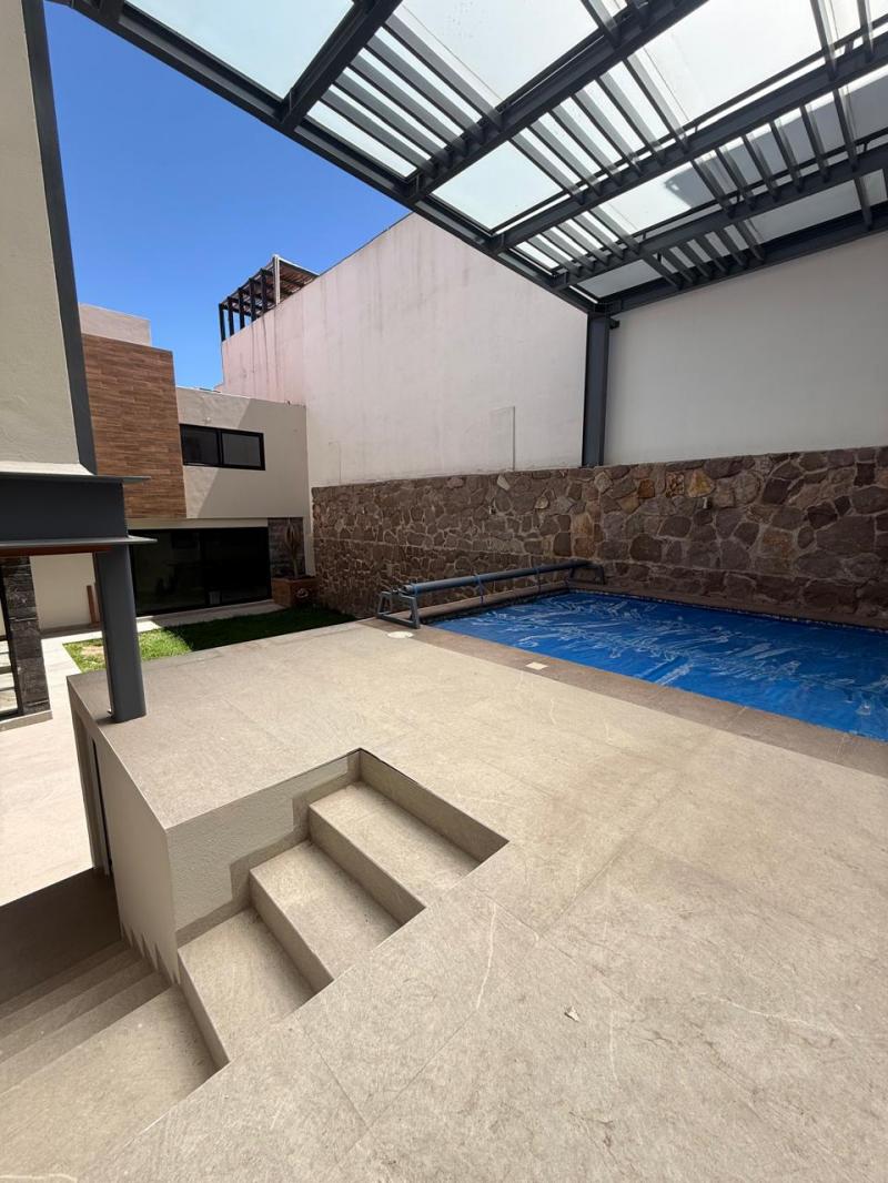 Venta de Casa en RESIDENCIAL SIERRA VISTA (8)