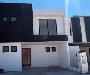 CASA EN VENTA EN  FRACCIONAMIENTO ZIBARI POZOS