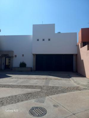 CASA EN VENTA EN COLINAS DEL PARQUE