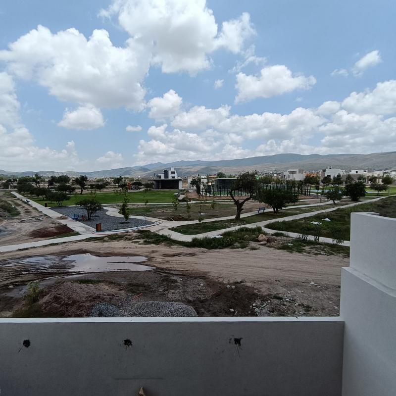 Venta de Casa en PARQUE REAL (12)
