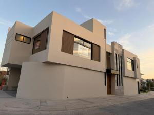 Venta de Casa en ALTO LAGO