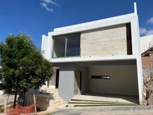 Venta de Casa en MONTERRA