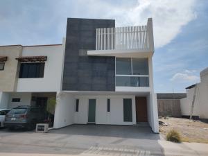 Venta de Casa en ALTO LAGO