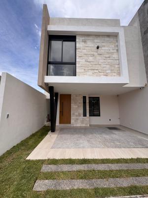 Venta de Casa en Privada Residencial CENNET