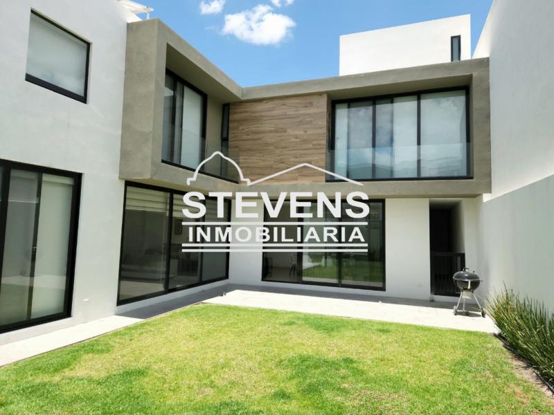 Venta de Casa  en San Luis Potosi en CERRADA DEL PEDREGAL