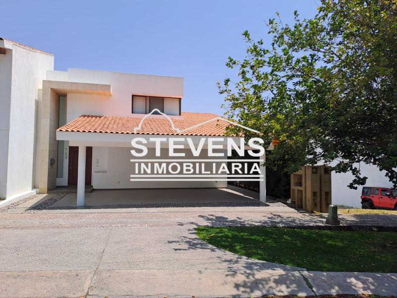 Renta de Casa  en San Luis Potosi en PRIVADA DEL PEDREGAL 1