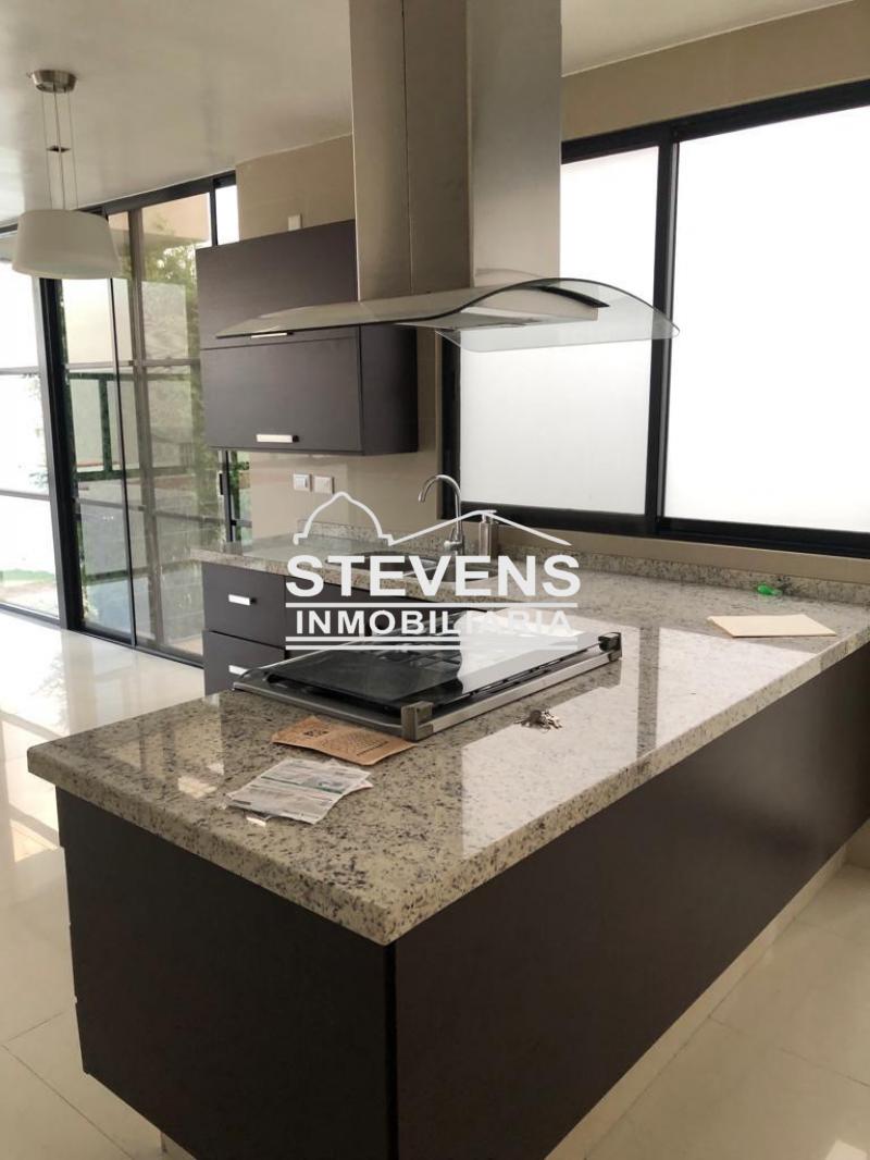 Renta de Casa  en San Luis Potosi en PRIVADA DEL PEDREGAL 2