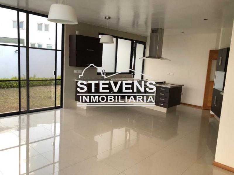 Renta de Casa  en San Luis Potosi en PRIVADA DEL PEDREGAL 2