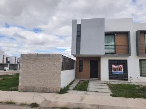 Renta de Casa en LOS LAGOS RESIDENCIAL