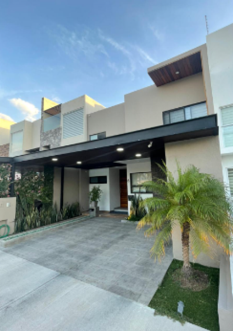 Venta de Casa  en  en CAÑADAS DEL LAGO CORREGIDORA QUERETARO