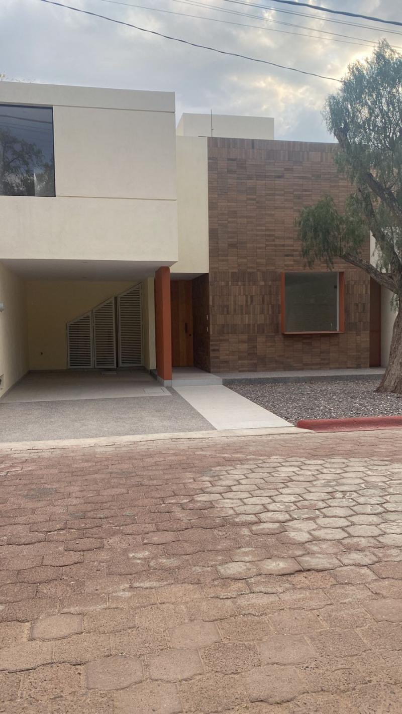 Venta de Casa  en SAN LUIS POTOSI en BOSQUES DE LA FLORIDA