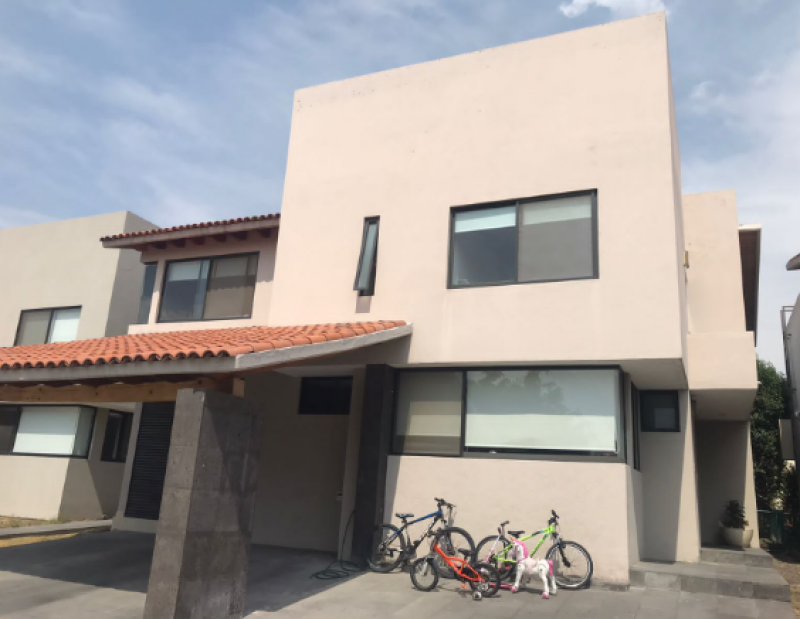 Venta de Casa  en QUERETARO en BALVANERA POLO AND COUNTRY CLUB