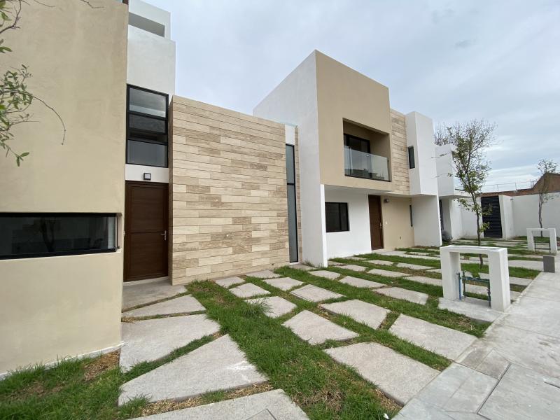 Venta de Casa  en SAN LUIS POTOSI en FRACCIONAMIENTO HACIENDA DE BRAVO