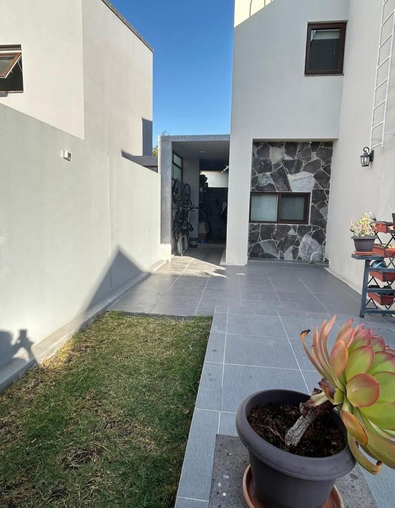 Venta de Casa  en QUERETARO en ALTOZANO