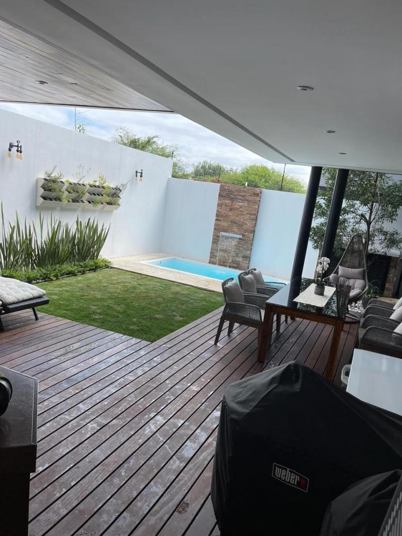 Venta de Casa  en QUERETARO en ALTOS LA VISTA RESIDENCIAL