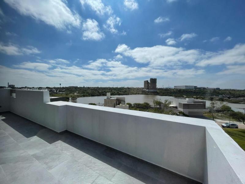 Venta de Casa  en QUERETARO en ALTOS LA VISTA RESIDENCIAL