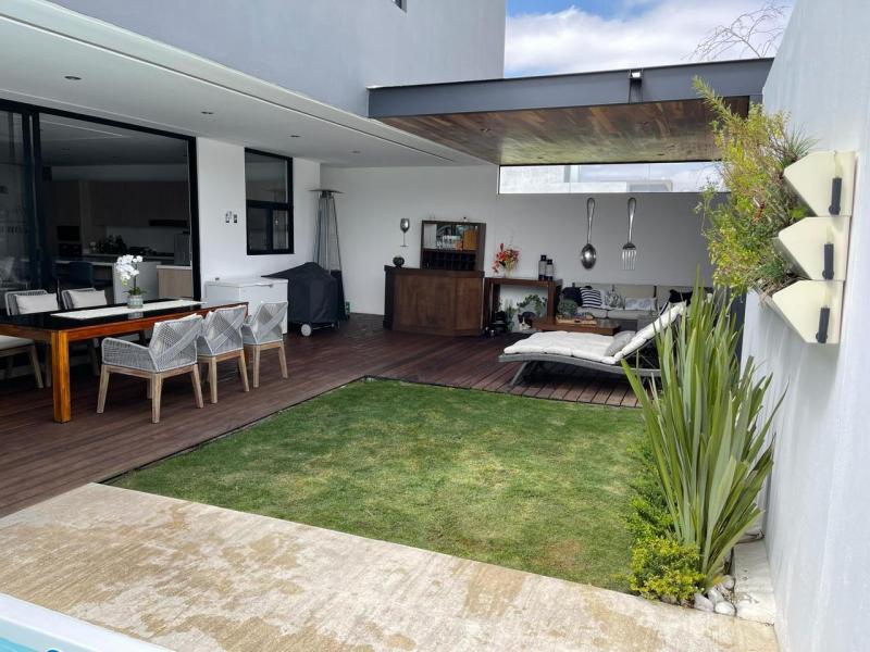 Venta de Casa  en QUERETARO en ALTOS LA VISTA RESIDENCIAL