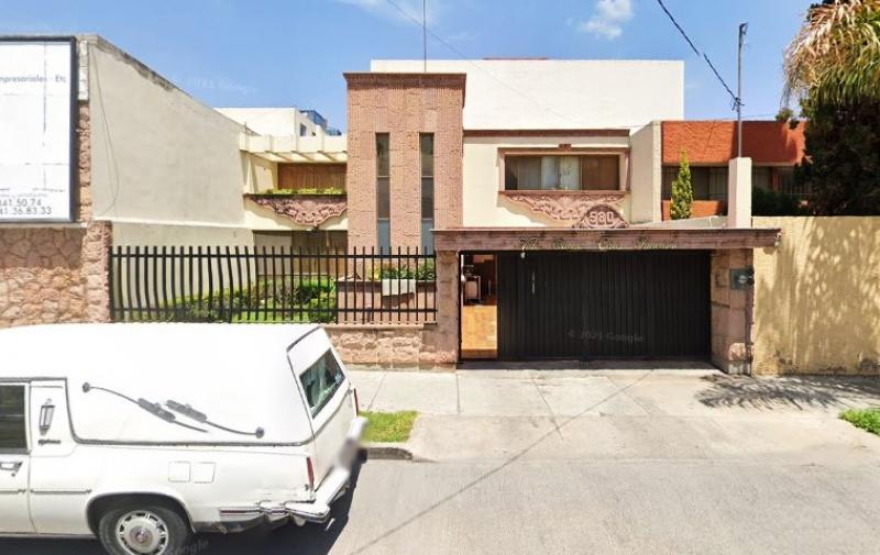 Venta de Casa  en SAN LUIS POTOSI en JARDIN