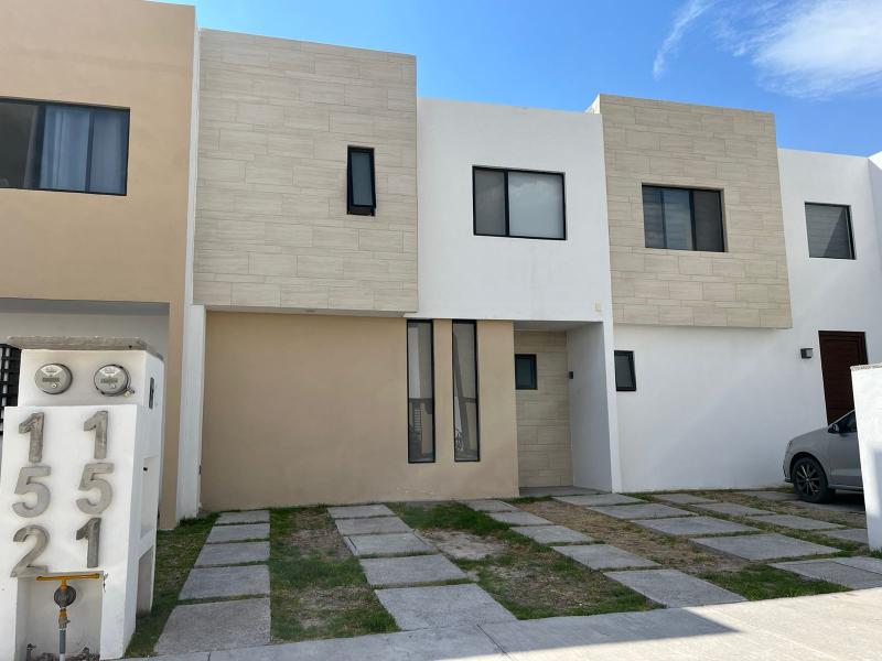 Venta de Casa  en  en BOSQUES DE SANTA RITA