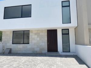 Venta de Casa en JURIQUILLA SAN ISIDRO