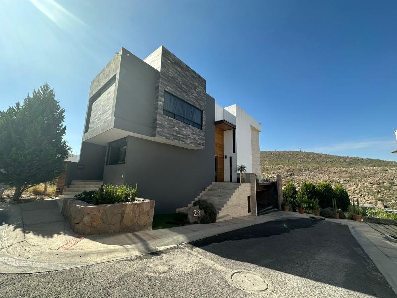 Venta de Casa  en SAN LUIS POTOSI en LA LOMA DE GOLF