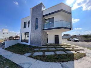 Venta de Casa en SAN ISIDRO JURIQUILLA