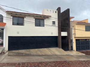 Venta de Casa en LOMAS 4a SECCION