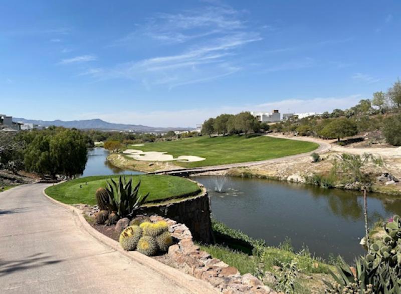 Venta de Terreno  en SAN LUIS POTOSI en LA LOMA DE GOLF