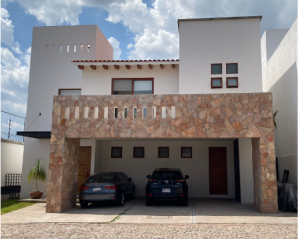 Venta de Casa en ARCO DE PIEDRA