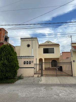 Venta de Casa en VILLAS DEL PEDREGAL