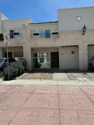 Venta de Casa en RICARDO FLORES MAGON 