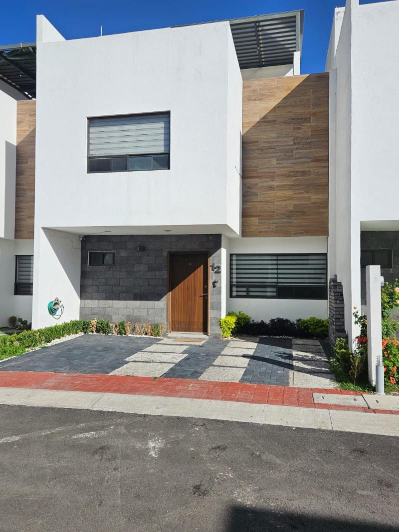 Venta de Casa  en QUERETARO en JURIQUILLA, SANTA ROSA JAUREGUI