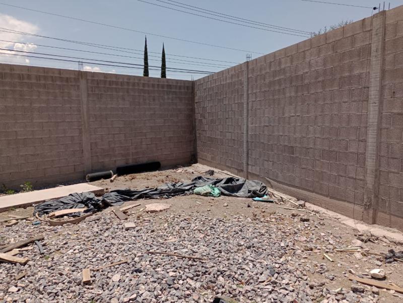 Renta de Terreno  en  en POZOS..