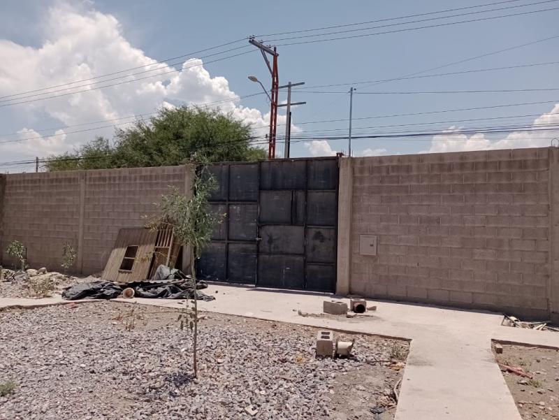 Renta de Terreno  en  en POZOS..