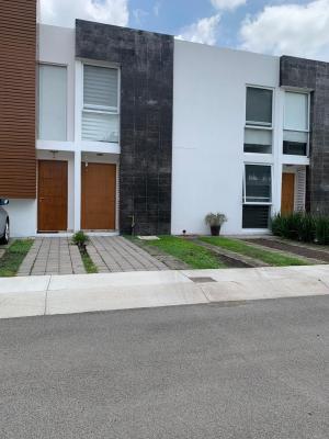 Venta de Casa en SANTA FE JURIQUILLA