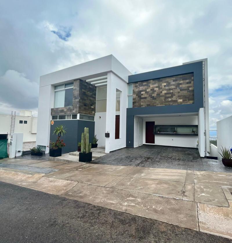 Venta de Casa  en SAN LUIS POTOSI en LA LOMA DE GOLF