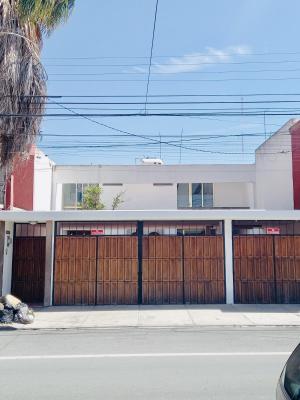 Venta de Casa en JARDINES DEL ESTADIO