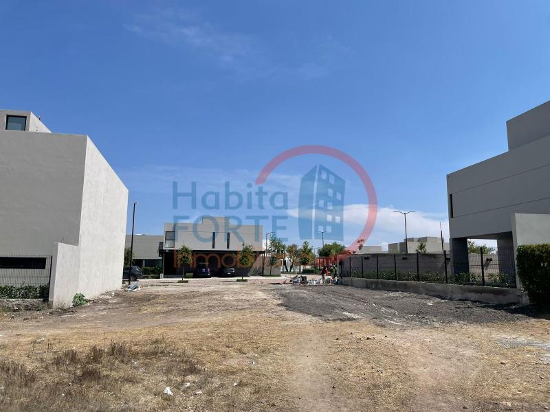 Venta de Terreno  en  en LOMAS DEL CAMPANARIO NORTE