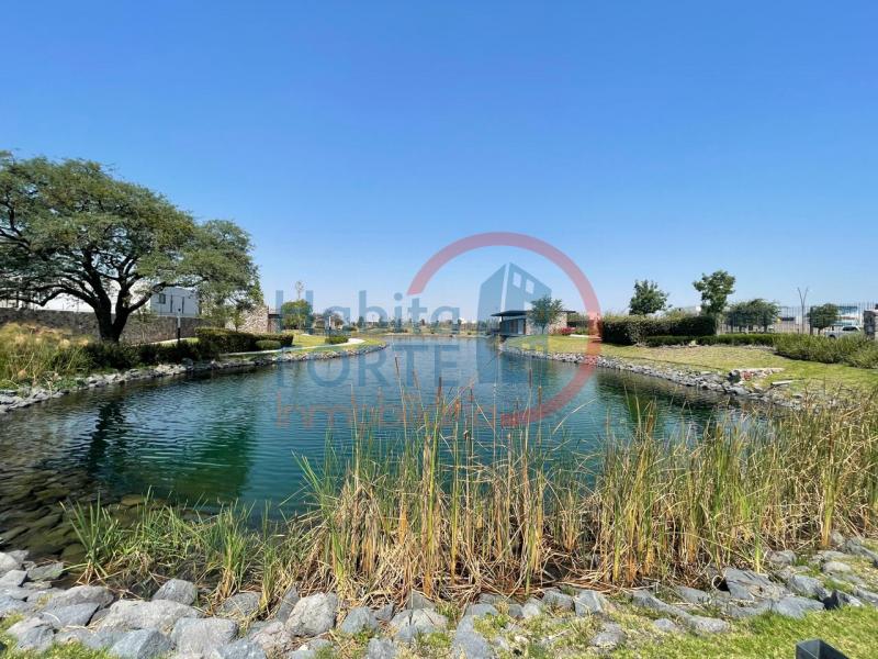 Venta de Terreno  en  en LOMAS DEL CAMPANARIO NORTE