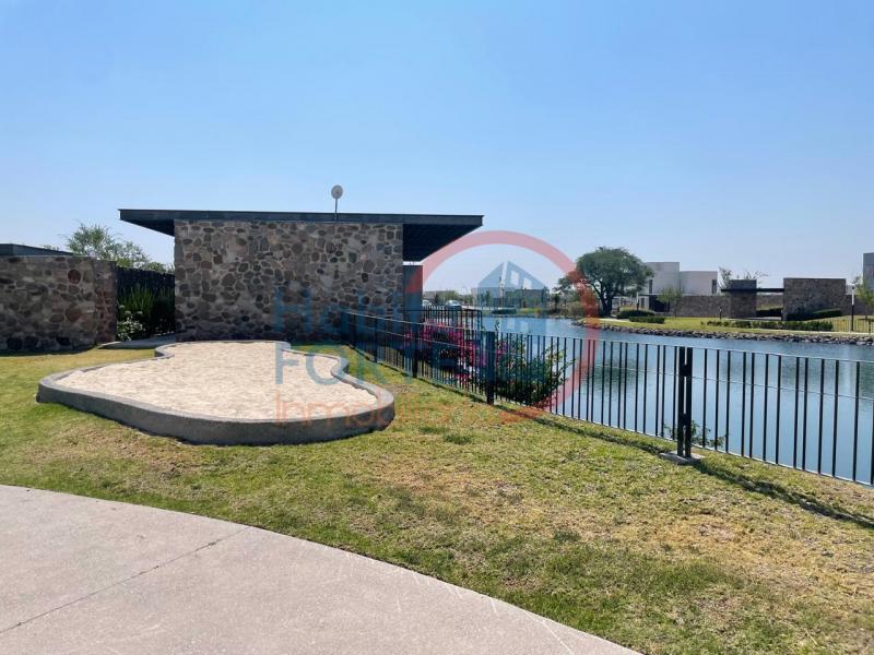 Venta de Terreno  en  en LOMAS DEL CAMPANARIO NORTE