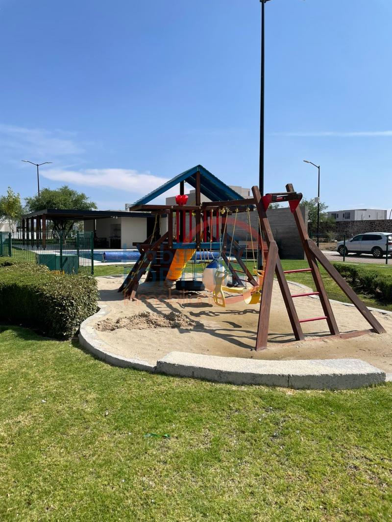 Venta de Terreno  en  en LOMAS DEL CAMPANARIO NORTE