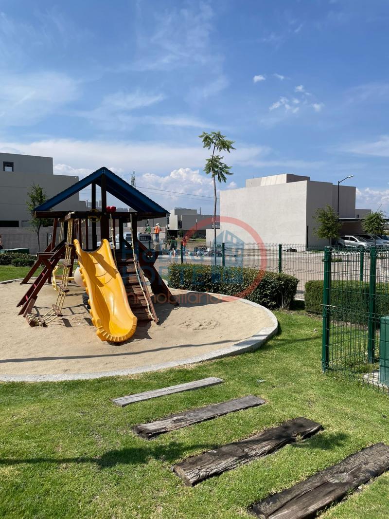 Venta de Terreno  en  en LOMAS DEL CAMPANARIO NORTE