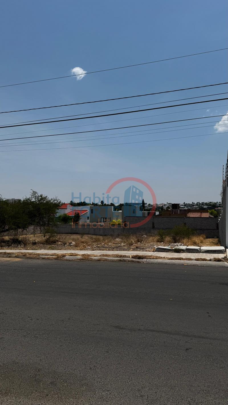 Venta de Terreno  en QUERETARO en FRACCIONAMIENTO JURIQUILLA